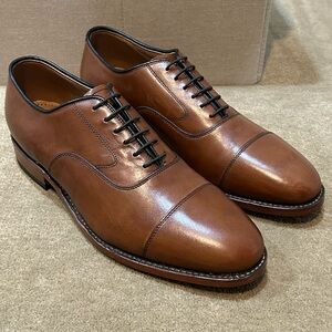 Johnston & Murphy Tan Leather Size 9 D Dress Cap Toe's